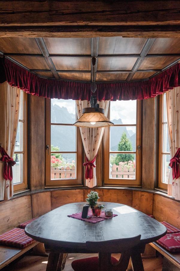 Hotel Kirchenwirt Dobbiaco Kültér fotó